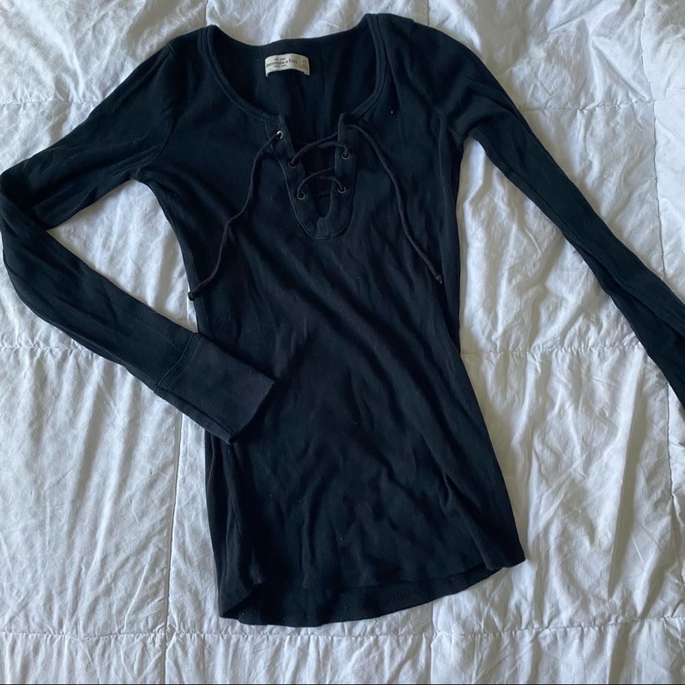 Lace up long sleeve